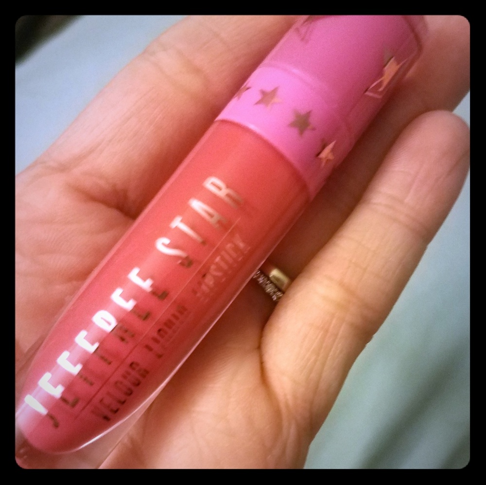 Jeffree Star Watermelon Soda Velor liquid lipstick